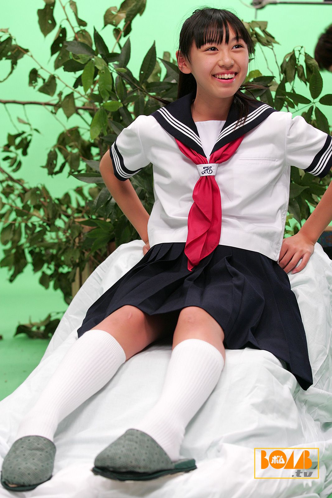 [Bomb.TV] Suika 日本萝莉少女3