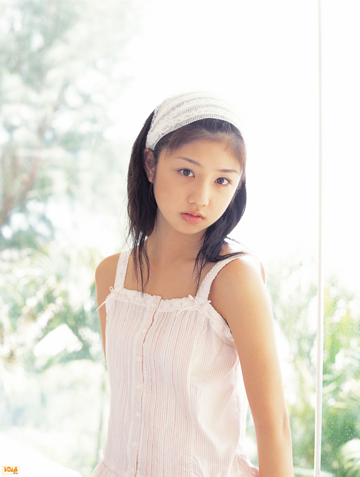[Bomb.TV] Yuko Ogura 小倉優子 02