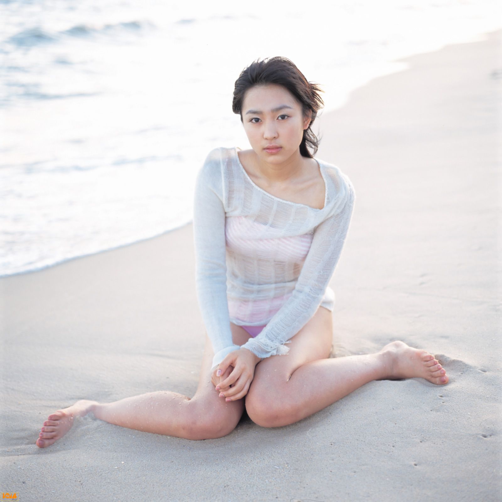 黒川芽以《Nina – Special Wallpaper》  [Bomb.TV] 2004年12月刊