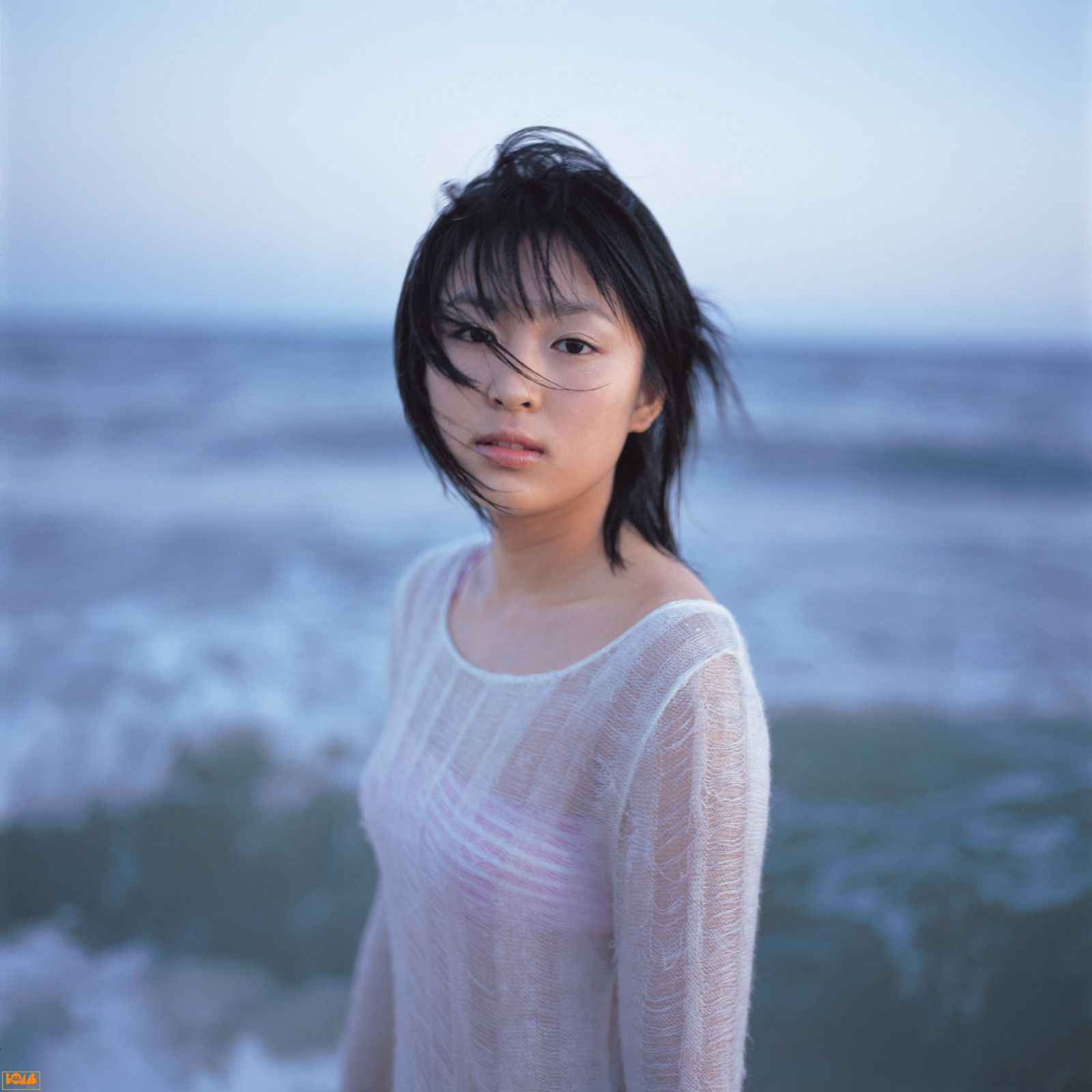 黒川芽以《Nina – Special Wallpaper》  [Bomb.TV] 2004年12月刊