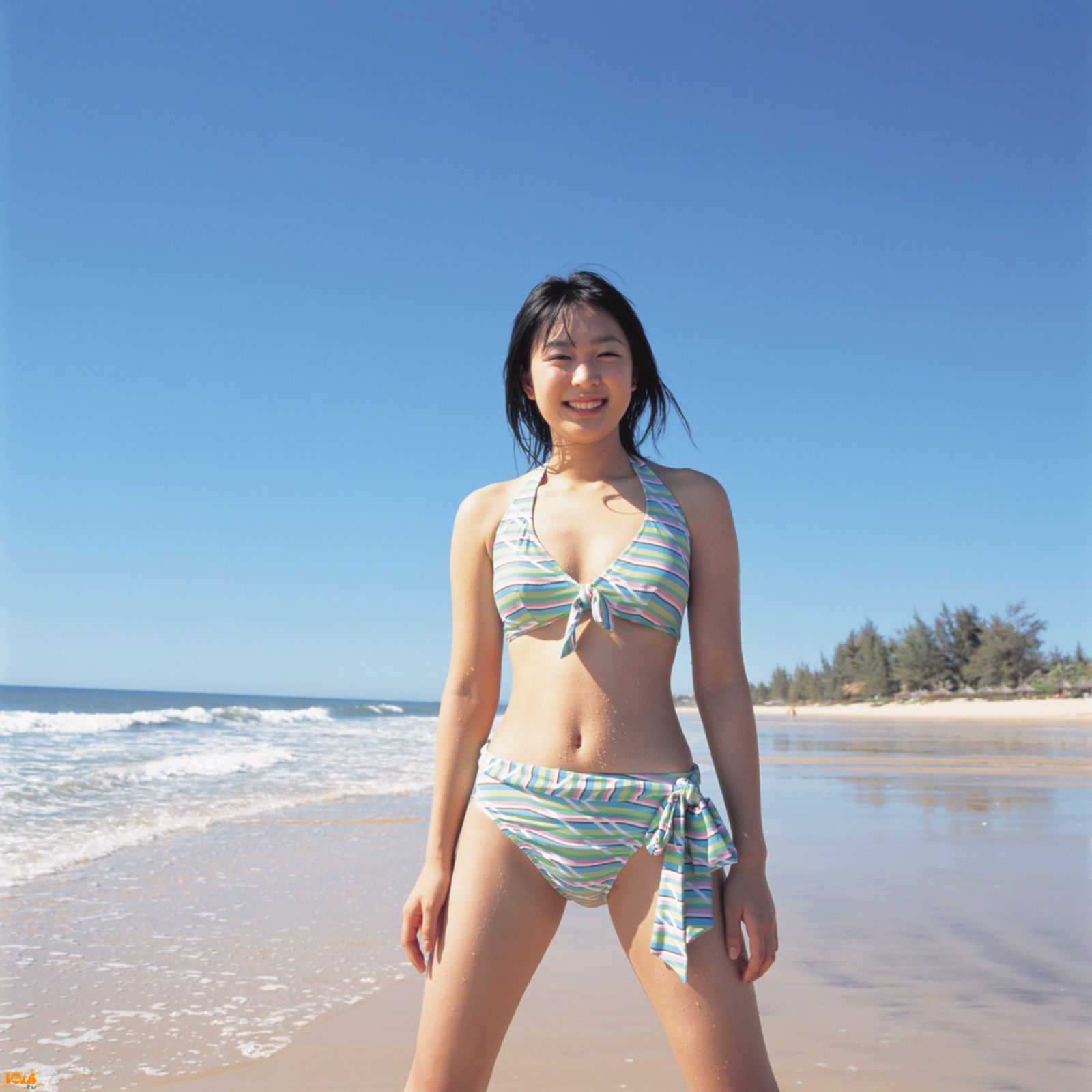 黒川芽以《Nina – Special Wallpaper》  [Bomb.TV] 2004年12月刊