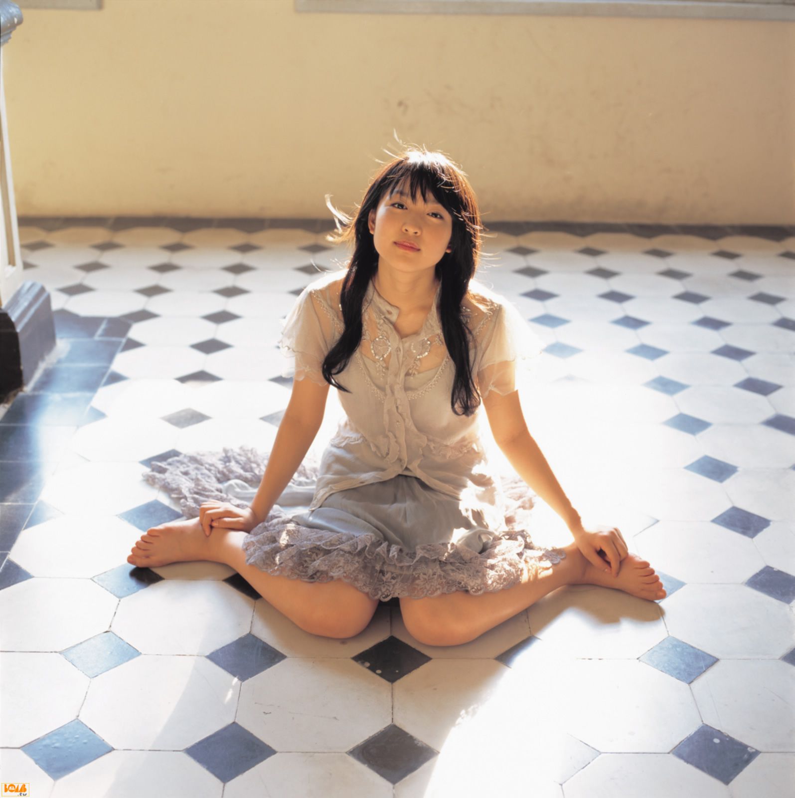 黒川芽以《Nina – Special Wallpaper》  [Bomb.TV] 2004年12月刊