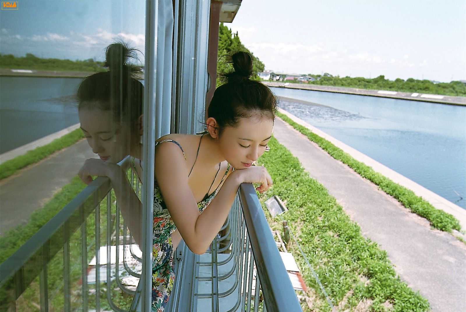 [Bomb.TV] 2006年10月刊 Rina Akiyama 秋山莉奈