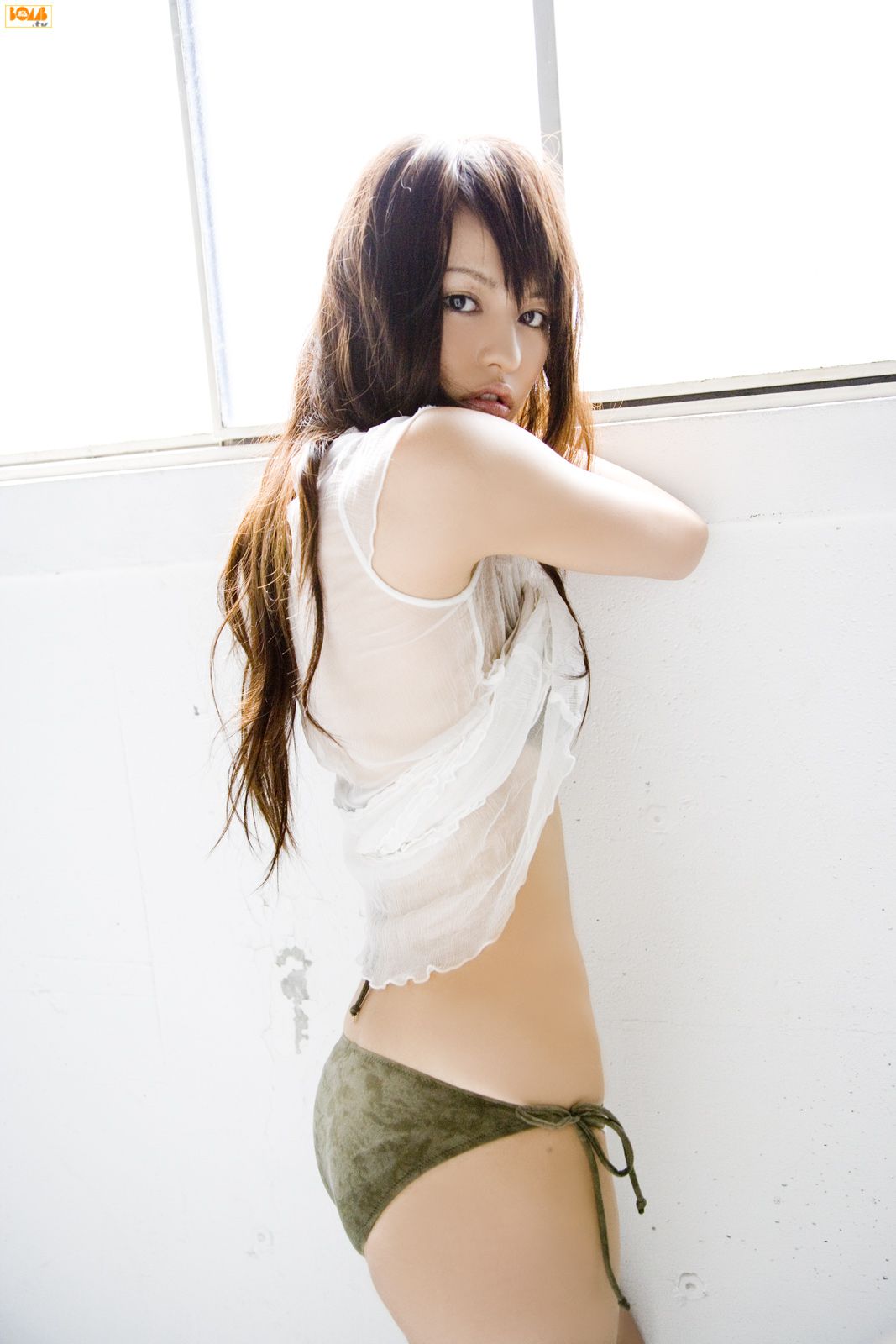 堀田ゆい夏/相泽仁美/白鳥百合子《Bakunyu Bjio Special》  [Bomb.TV] 2006年11月刊