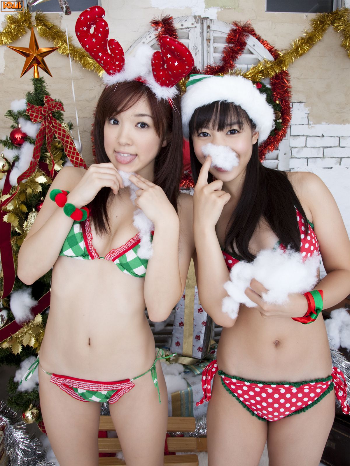 小泉麻耶/齐藤梦爱/小池唯/福田麻衣《X mas PARTY》 [Bomb.TV] 2010年01月刊