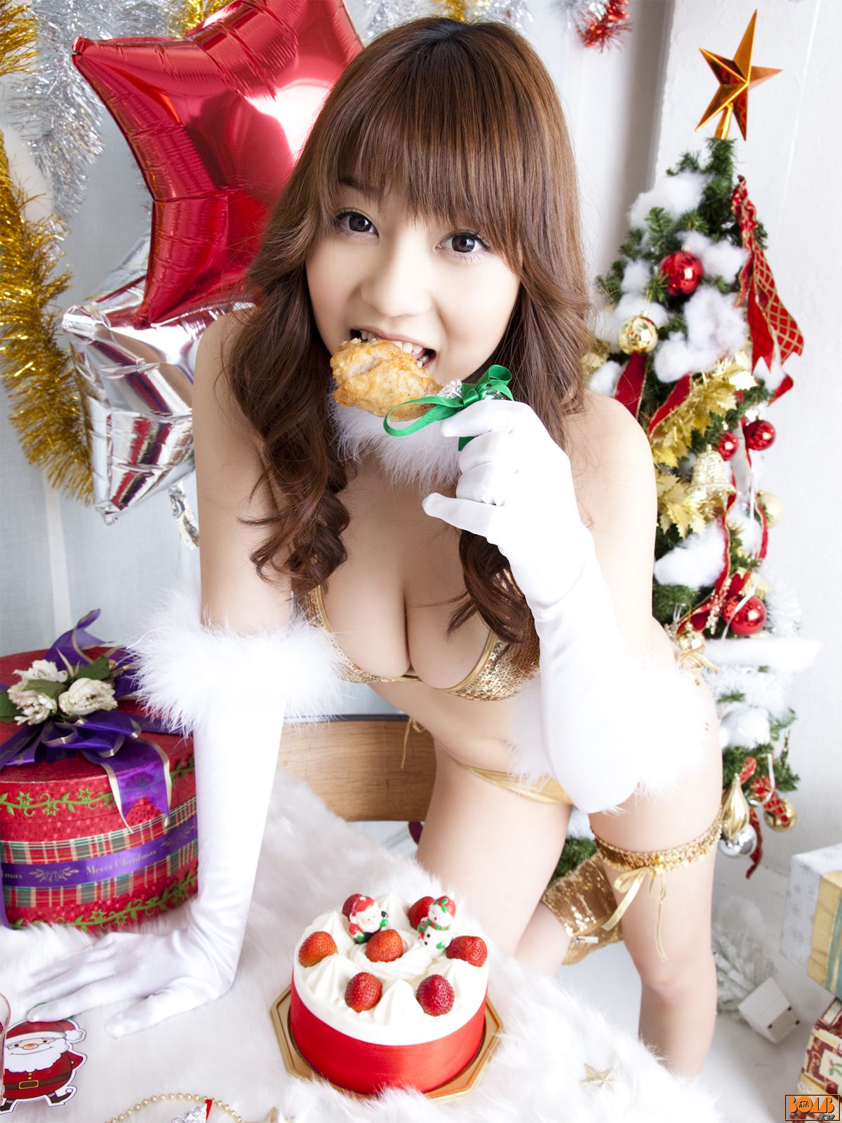 小泉麻耶/齐藤梦爱/小池唯/福田麻衣《X mas PARTY》 [Bomb.TV] 2010年01月刊