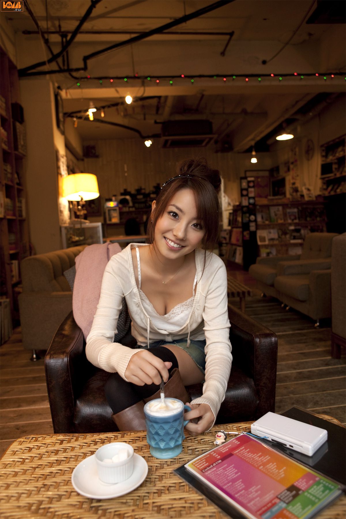 [Bomb.TV] 2010年03月刊 山本梓 Azusa Yamamoto