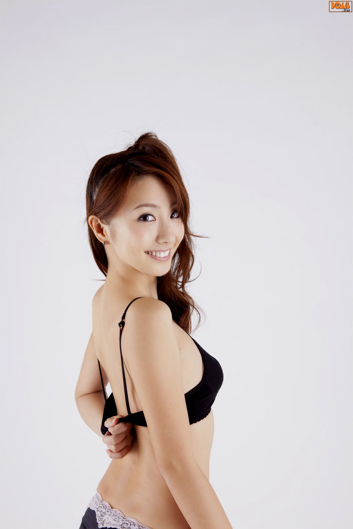 [Bomb.TV] 2010年03月刊 山本梓 Azusa Yamamoto