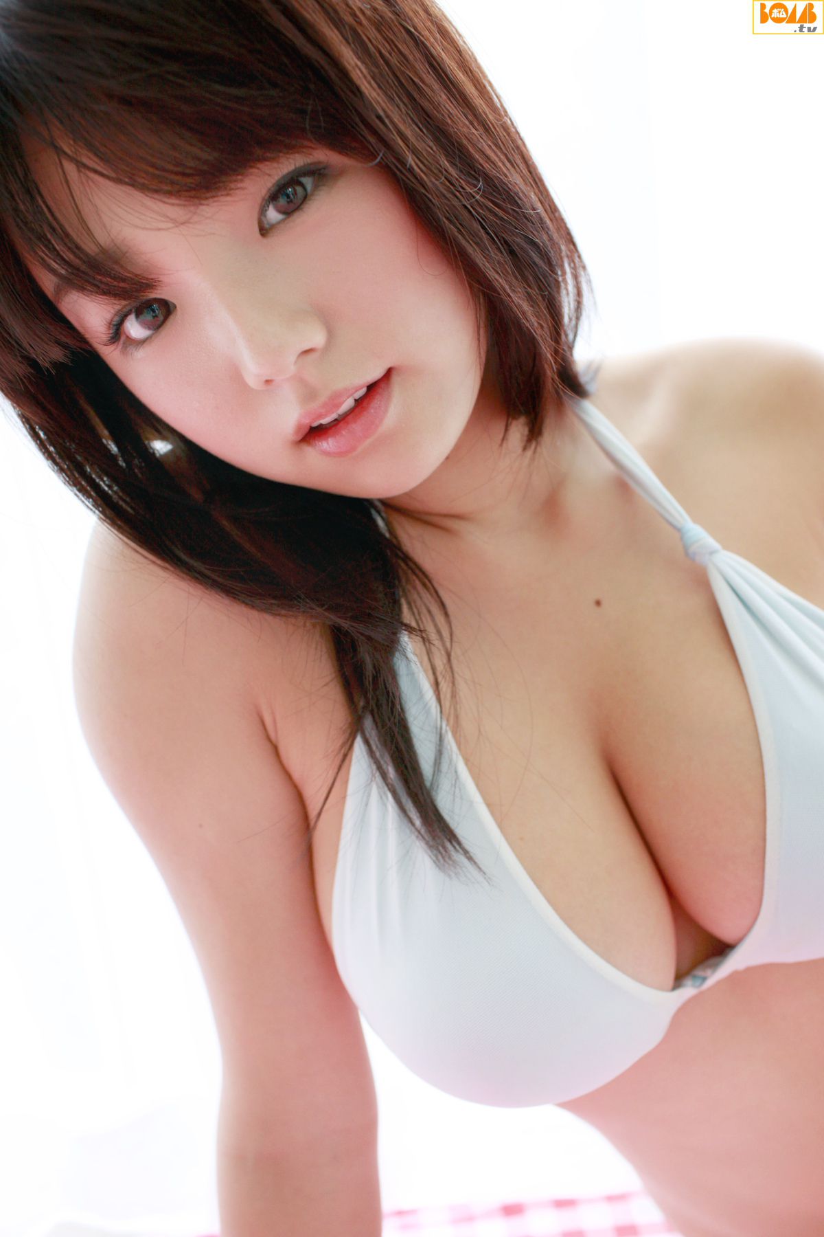[Bomb.TV] 2010年08月刊 Ai Shinozaki 筱崎爱/篠崎愛