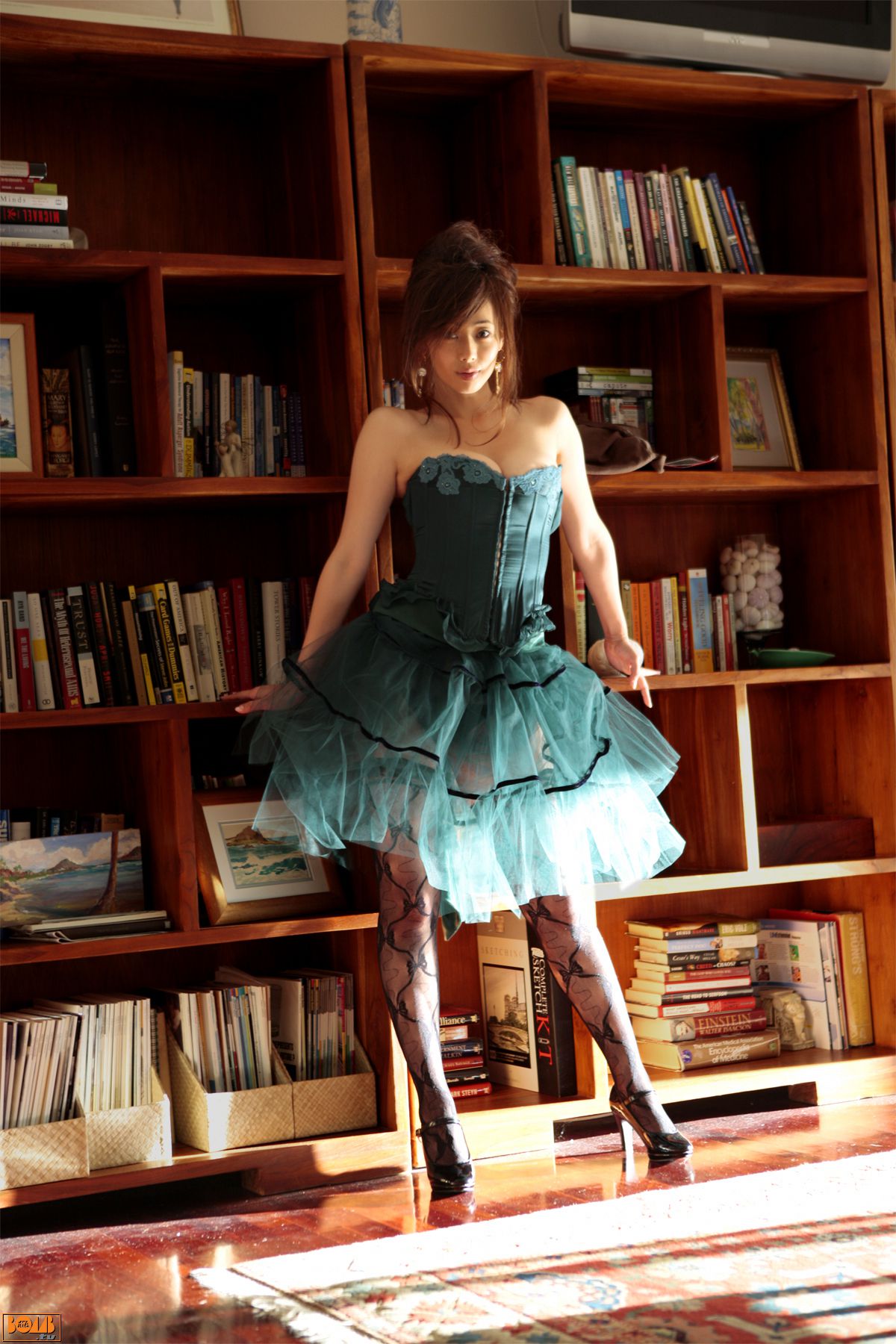 [Bomb.TV] 2010年10月刊 井上和香 Inoue Waka