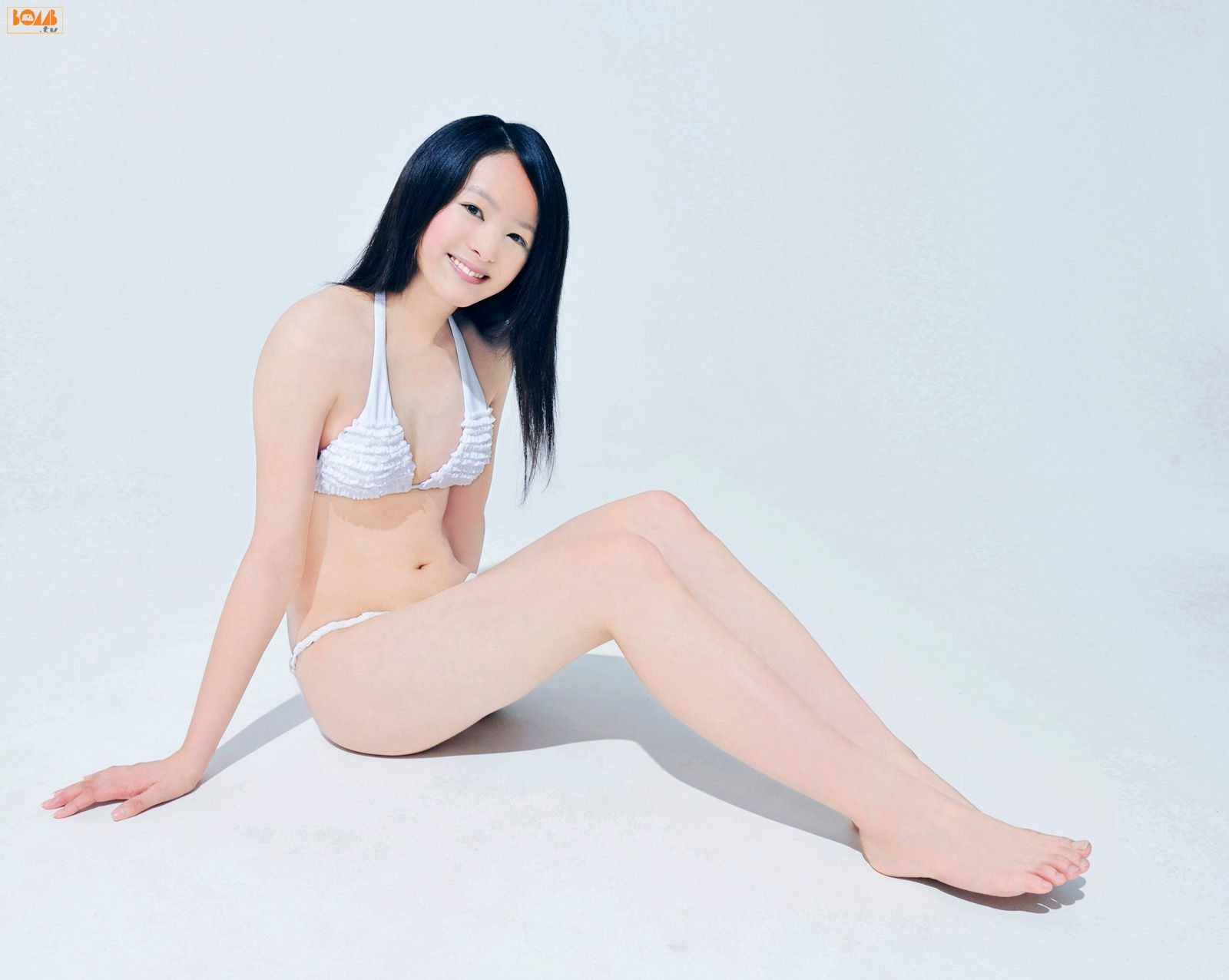 《Next Bikini 次世代ビ?キ?ニ》  [Bomb.TV] 2010年11月刊