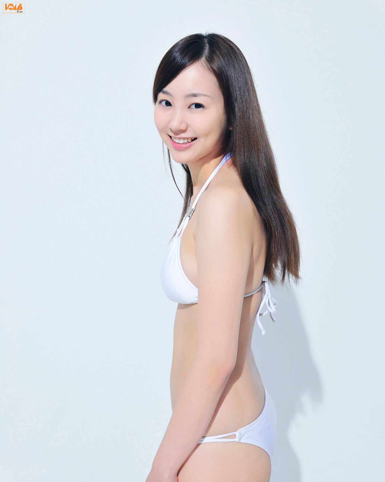 《Next Bikini 次世代ビ?キ?ニ》  [Bomb.TV] 2010年11月刊