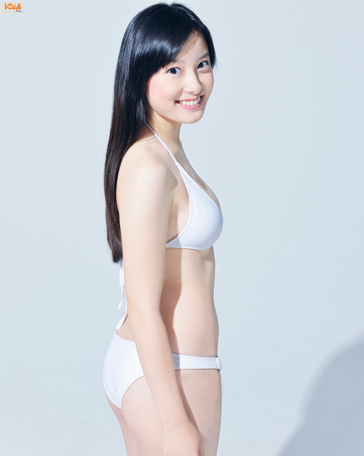 《Next Bikini 次世代ビ?キ?ニ》  [Bomb.TV] 2010年11月刊