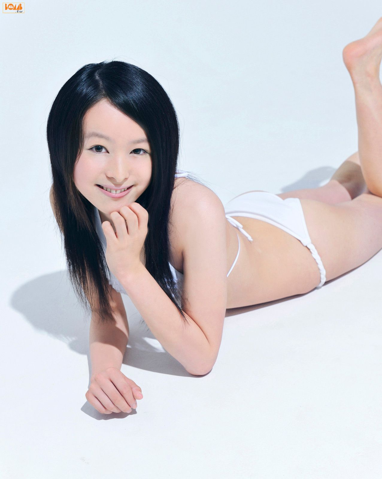 《Next Bikini 次世代ビ?キ?ニ》  [Bomb.TV] 2010年11月刊