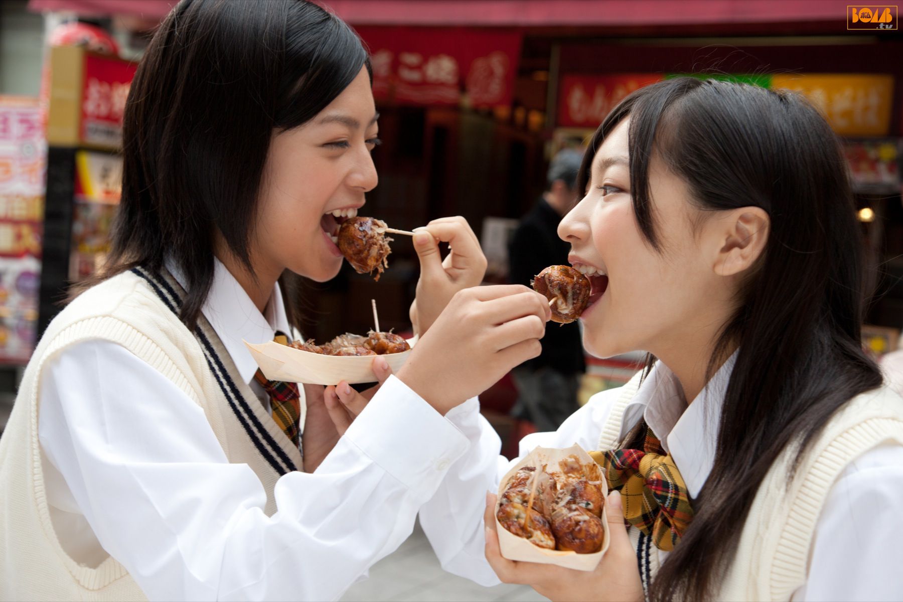 [Bomb.TV] 2011年01月刊 Nmb48 成员