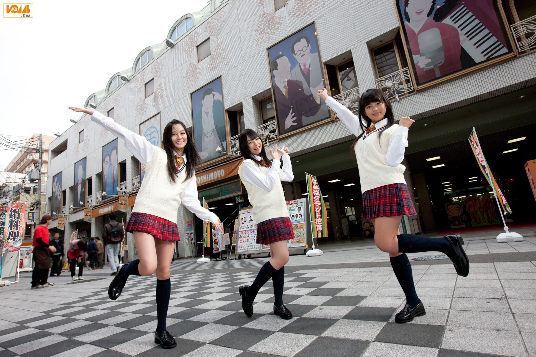 [Bomb.TV] 2011年01月刊 Nmb48 成员