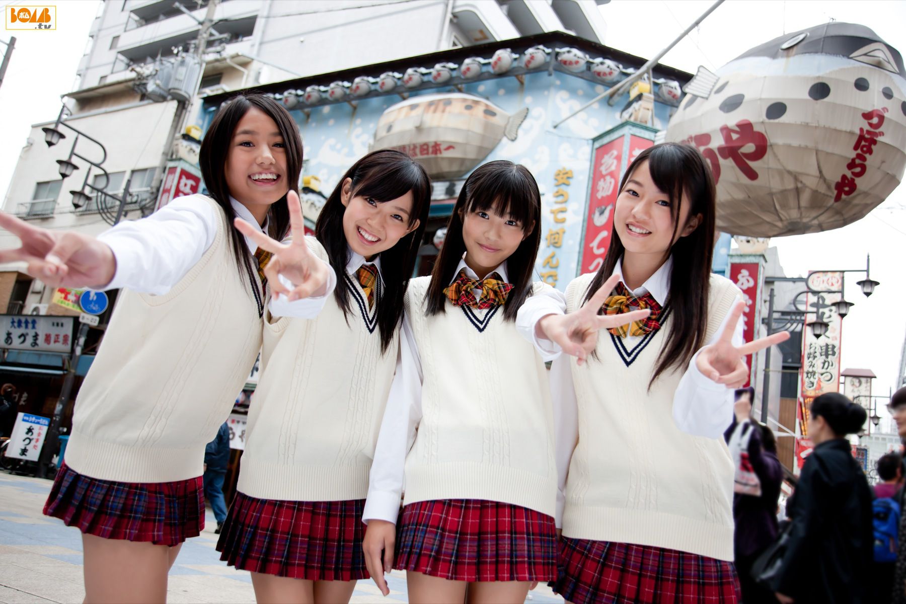 [Bomb.TV] 2011年01月刊 Nmb48 成员