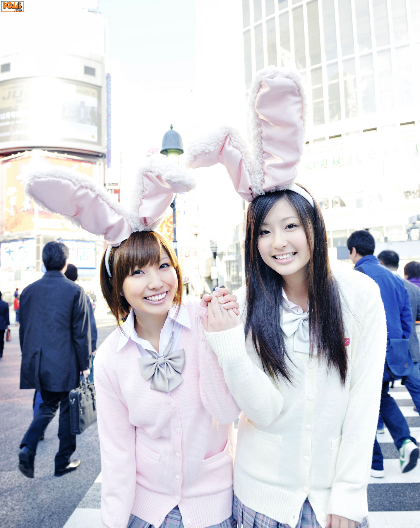 村上友梨&夏垣佳奈《Mimi Girls》 [Bomb.TV] 2011年02月号