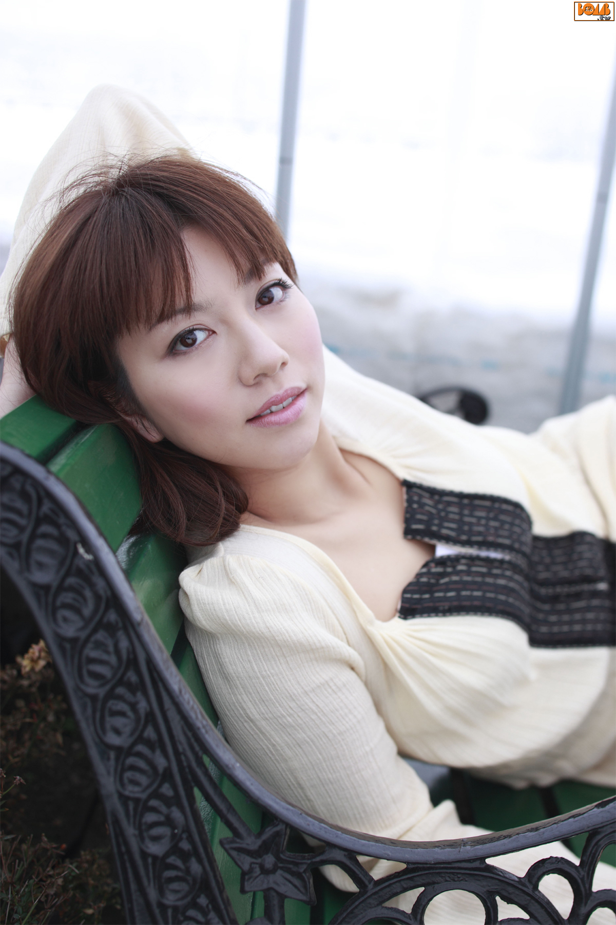 甲斐まり恵《意外なほどに大胆に》  [Bomb.TV] 2011年02月号