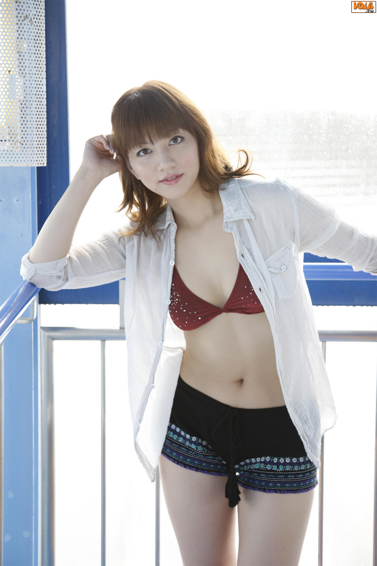 甲斐まり恵《意外なほどに大胆に》  [Bomb.TV] 2011年02月号