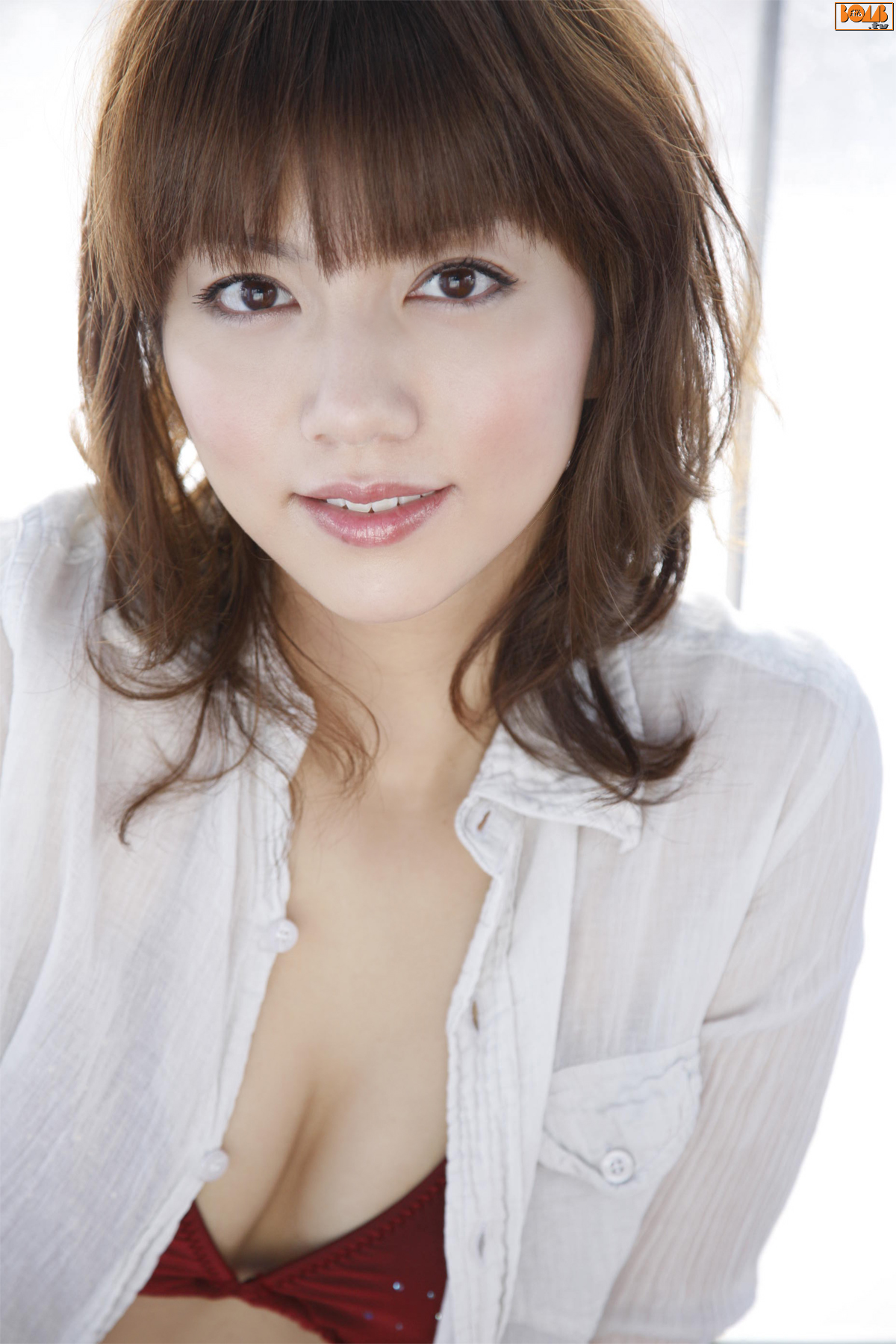 甲斐まり恵《意外なほどに大胆に》  [Bomb.TV] 2011年02月号