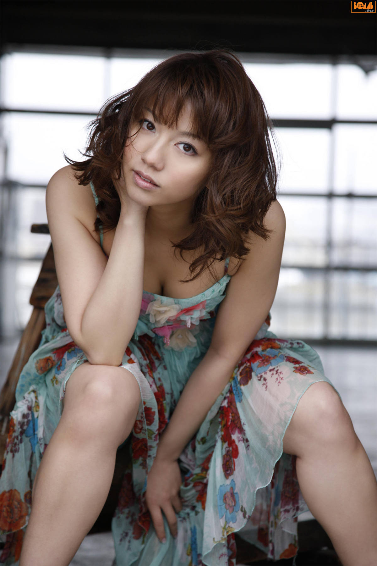 甲斐まり恵《意外なほどに大胆に》  [Bomb.TV] 2011年02月号