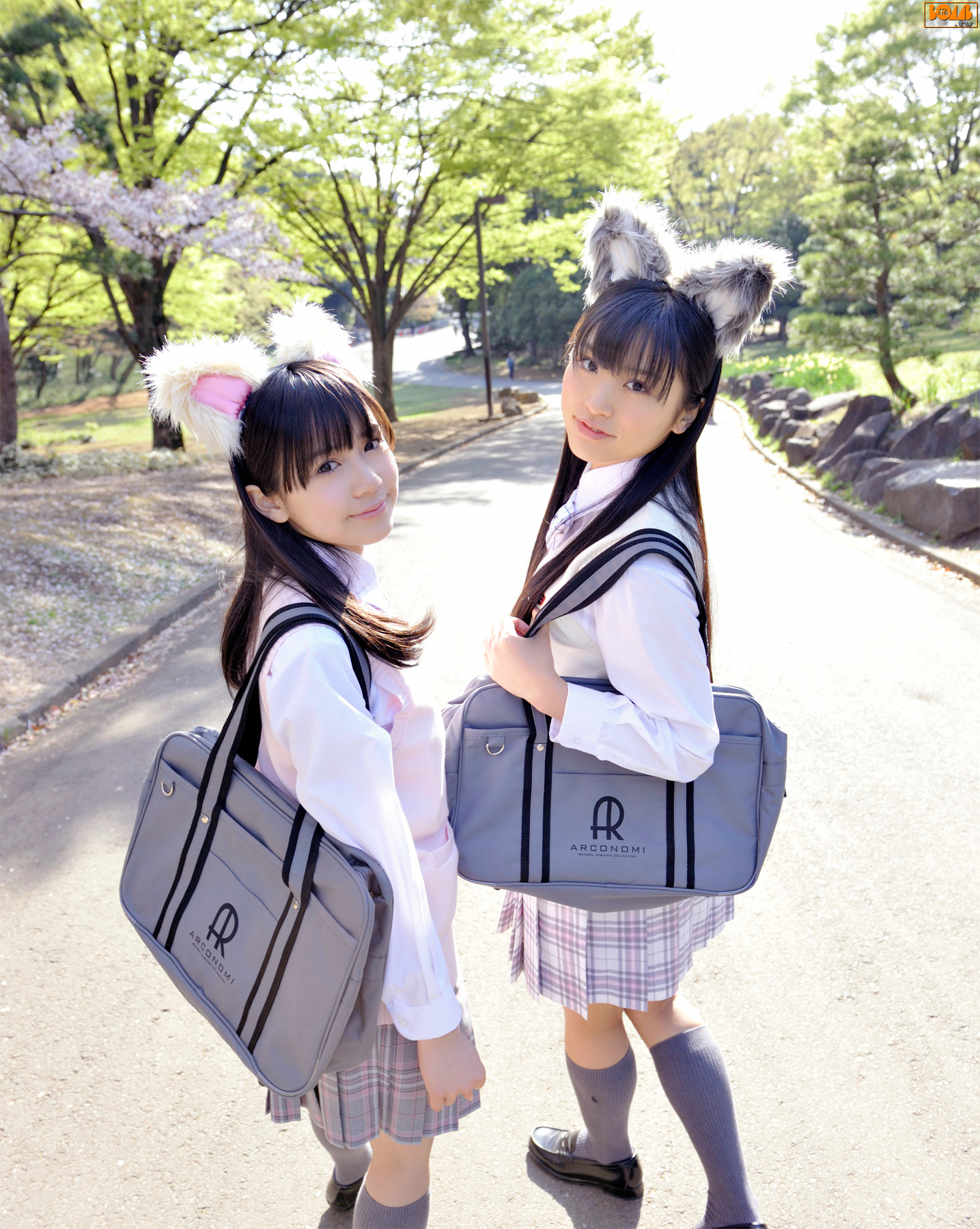 奥仲麻琴/根岸愛《Mimi Girls》  [Bomb.TV] 2011年06月号