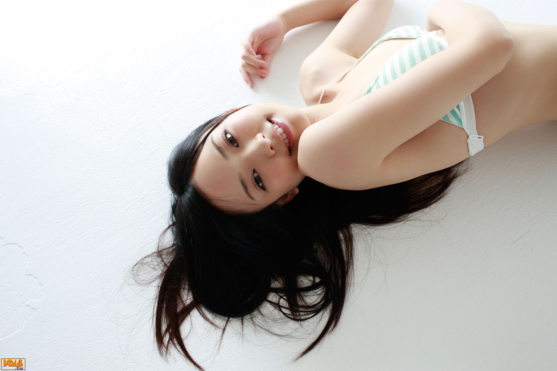 [Bomb.TV] 2011年10月号 広瀬玲奈、伊藤優衣、安藤遥