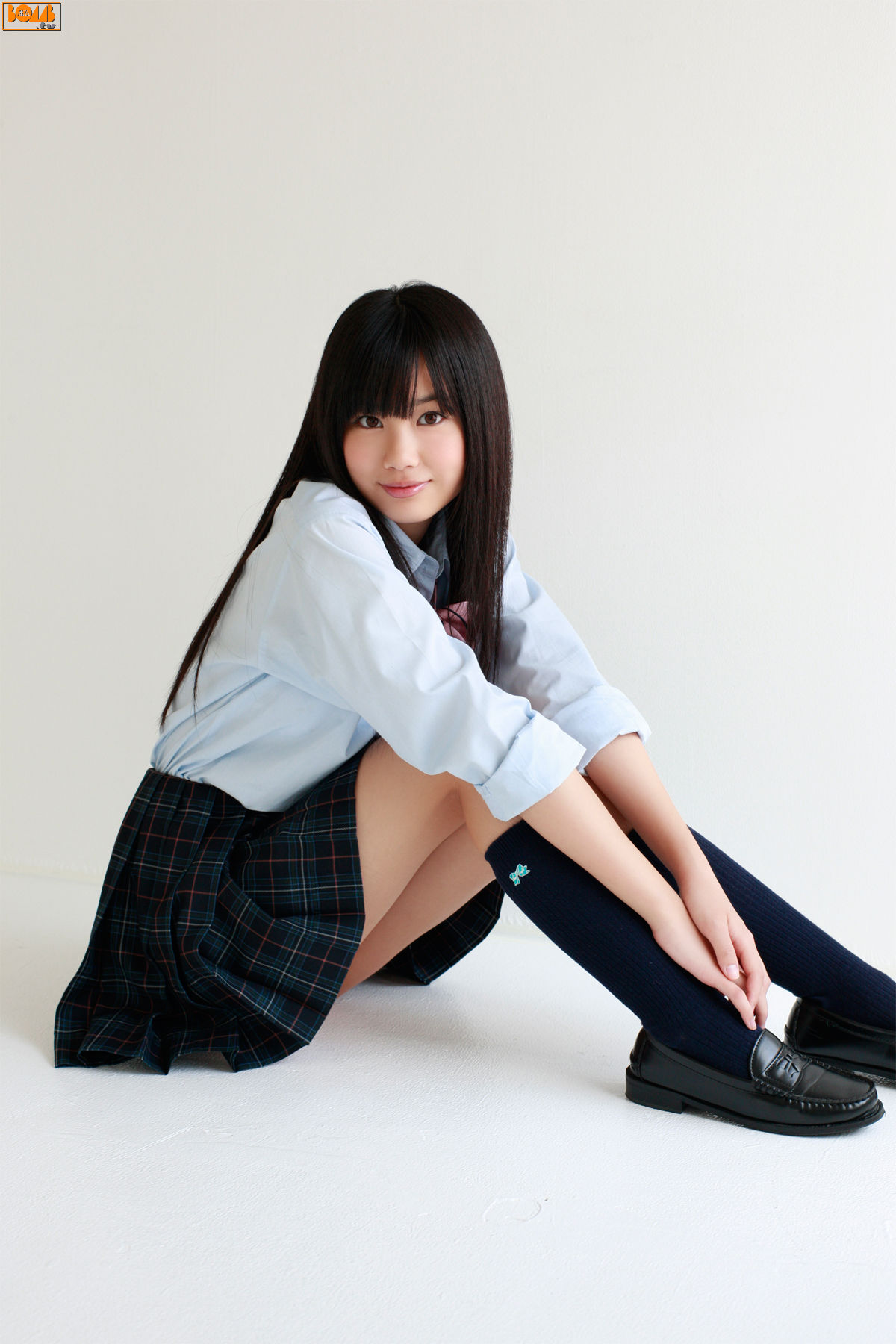 [Bomb.TV] 2011年10月号 広瀬玲奈、伊藤優衣、安藤遥