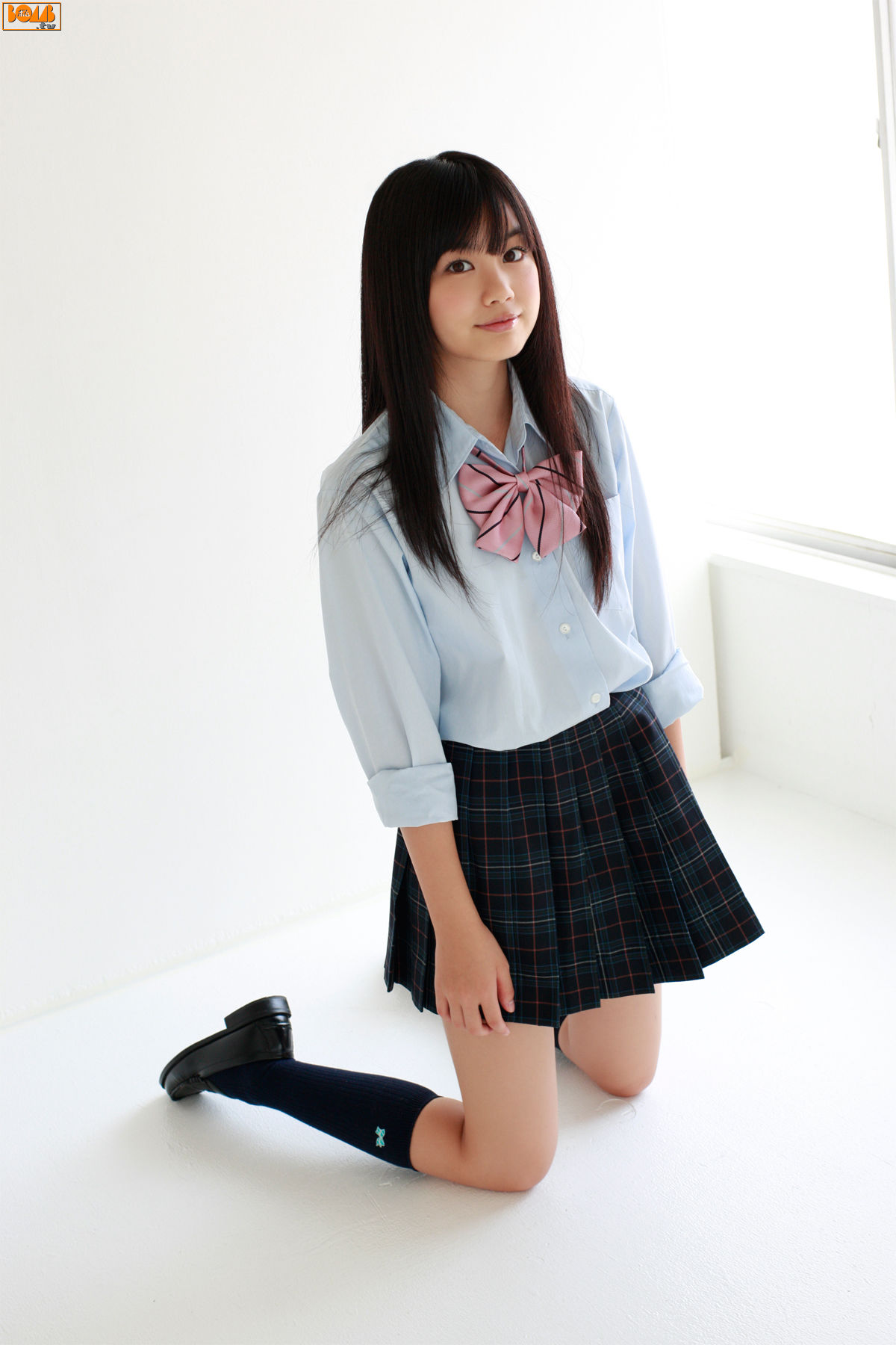 [Bomb.TV] 2011年10月号 広瀬玲奈、伊藤優衣、安藤遥
