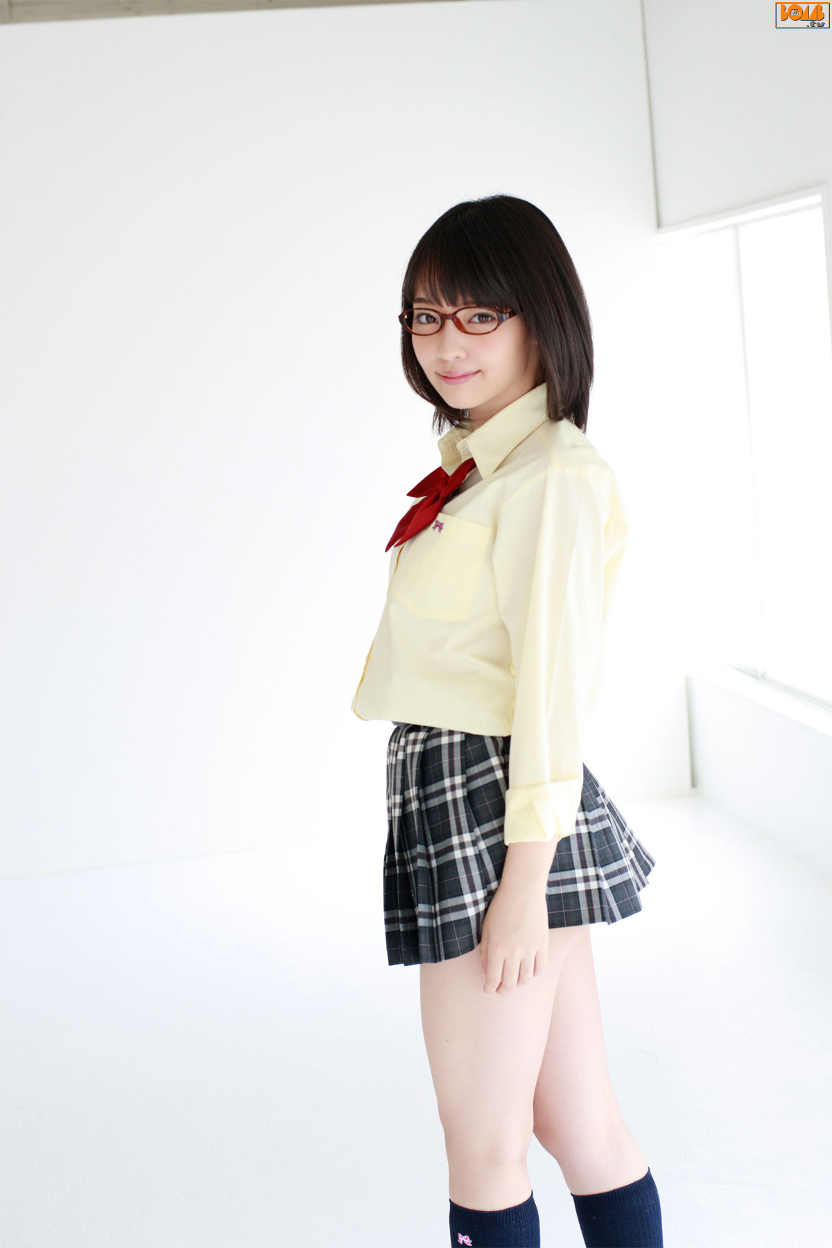[Bomb.TV] 2011年10月号 広瀬玲奈、伊藤優衣、安藤遥