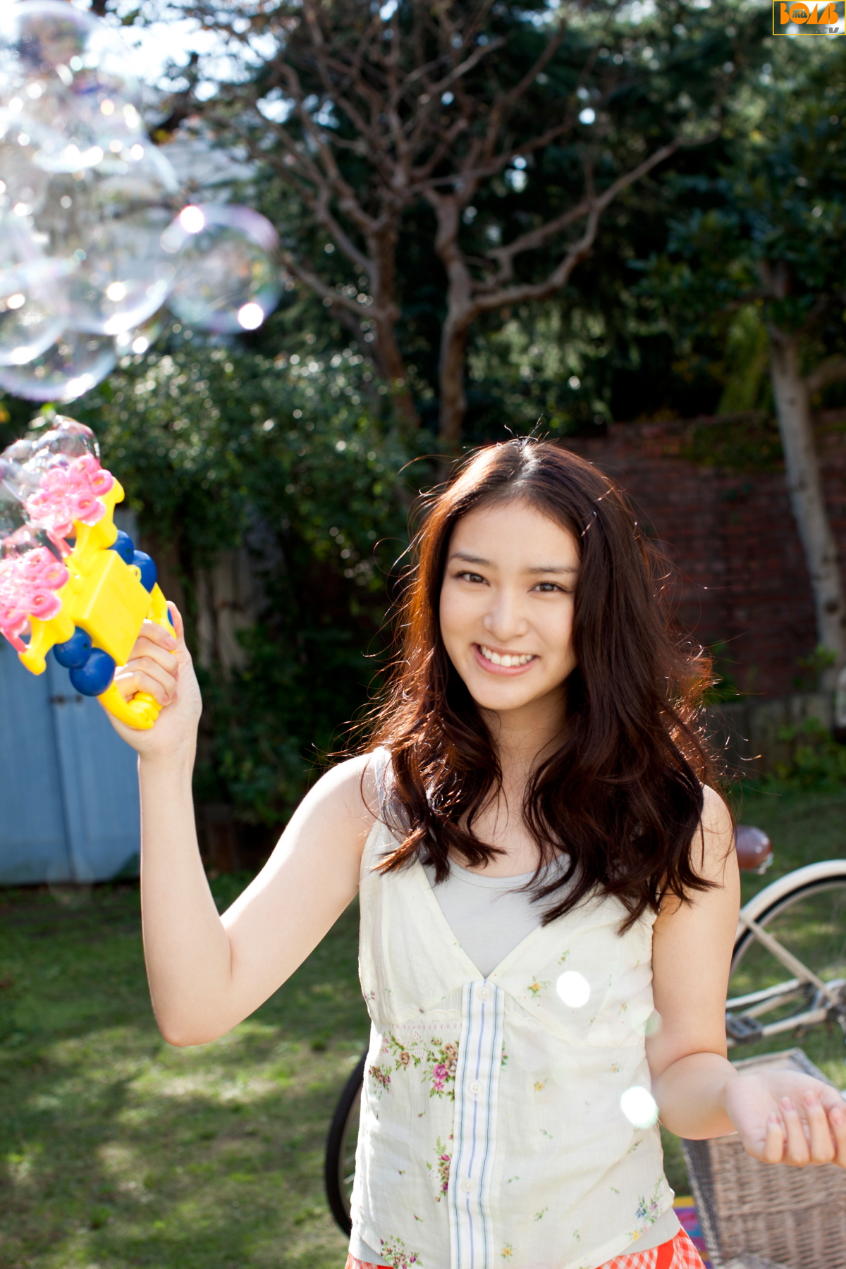 [Bomb.TV] 2012年02月号 武井咲 Emi Takei