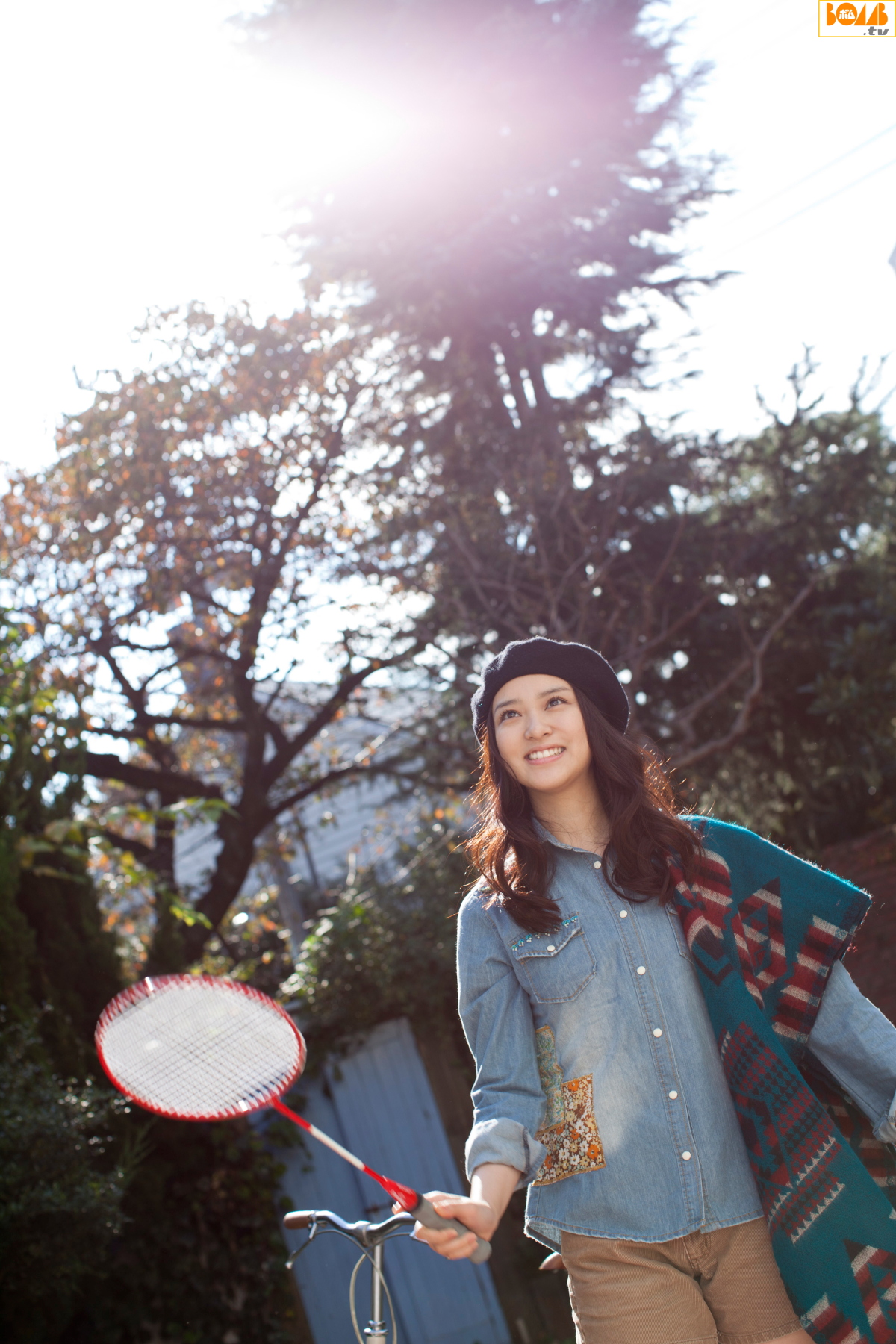 [Bomb.TV] 2012年02月号 武井咲 Emi Takei