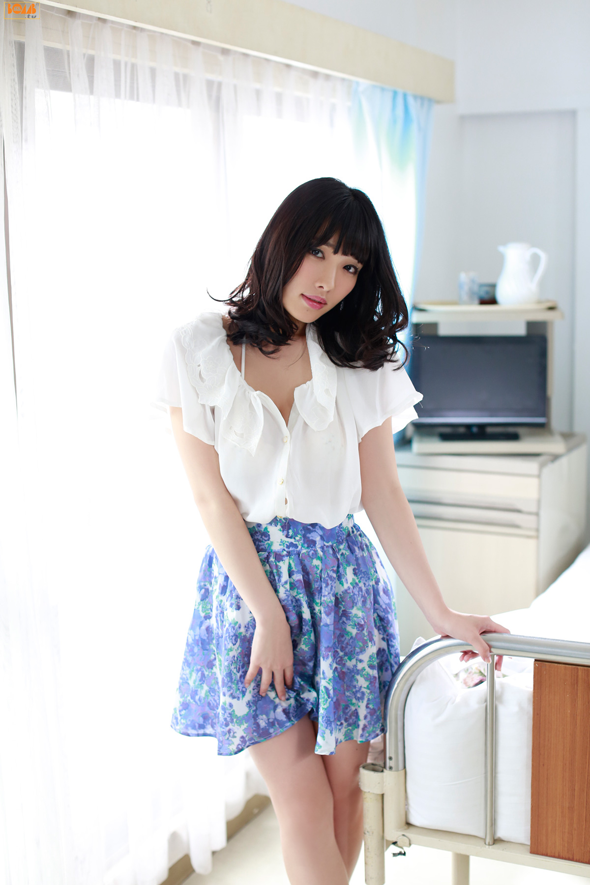 今野杏南、岸明日香《护士与病人的诱惑》  [Bomb.TV] 2013年09月号