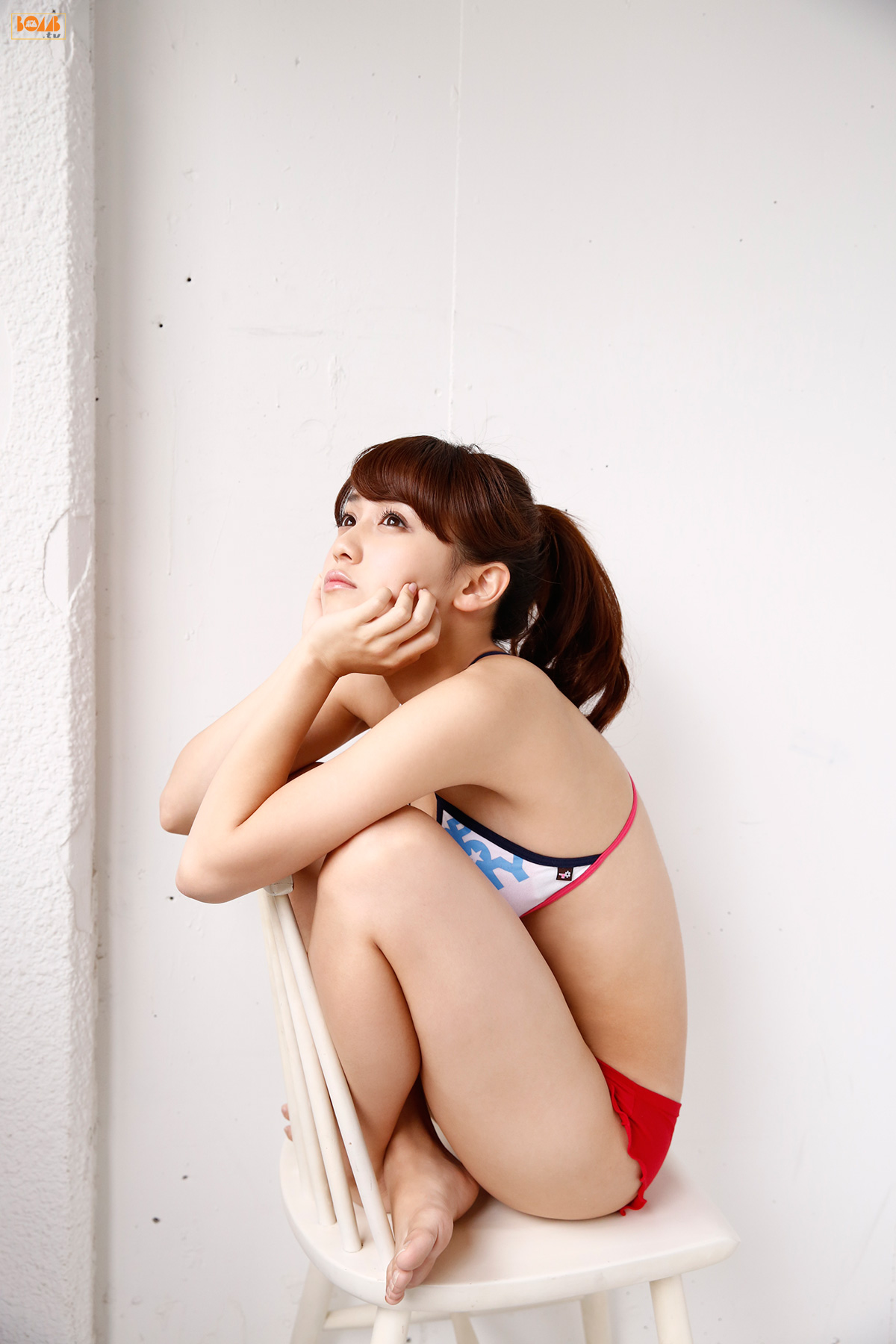 奥仲麻琴《Let s fly まこっちゃん!》  [Bomb.TV] 2015年01月号