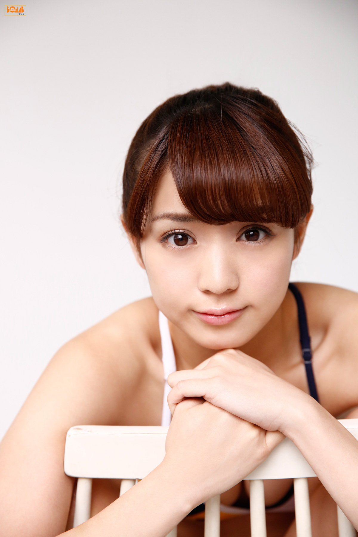 奥仲麻琴《Let s fly まこっちゃん!》  [Bomb.TV] 2015年01月号
