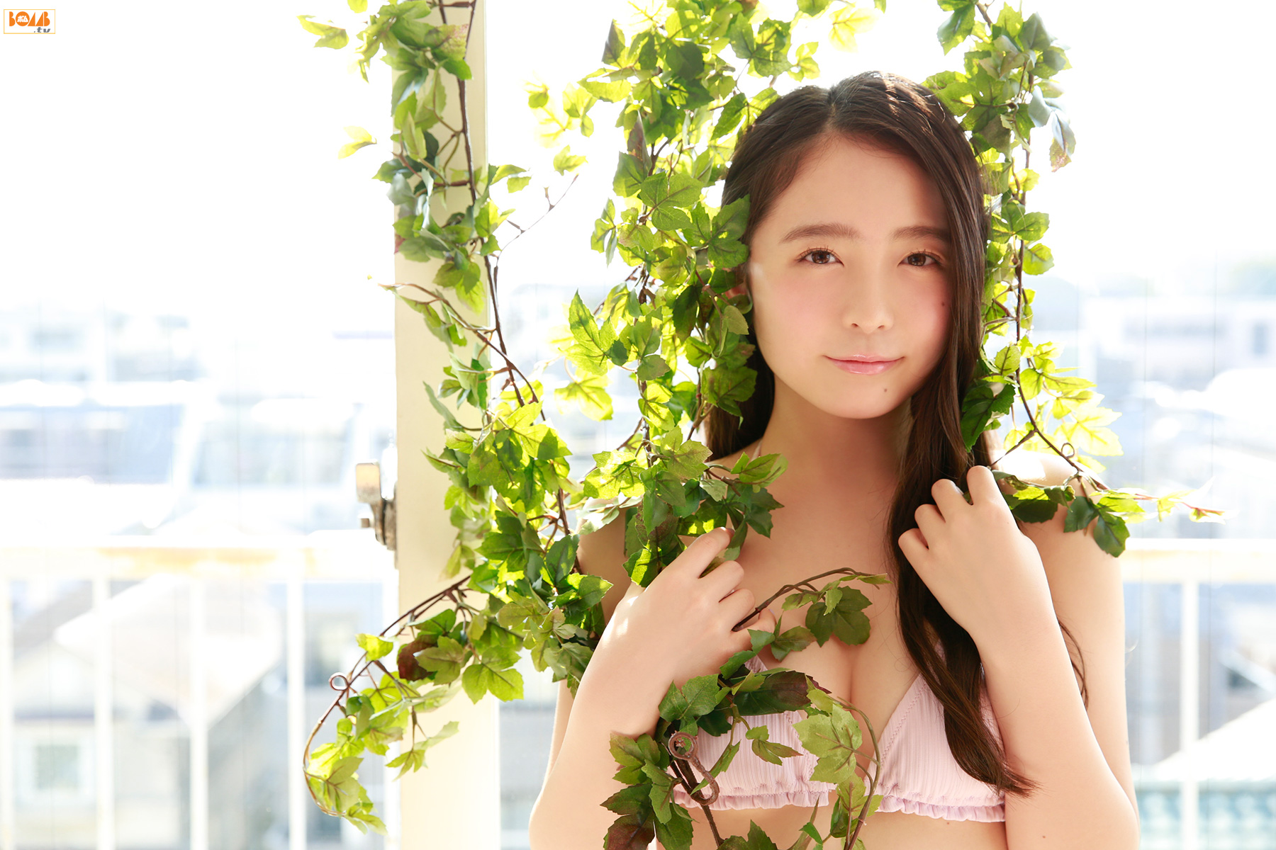 Yumi Nakano 中野佑美  [Bomb.TV] 2015年04月号