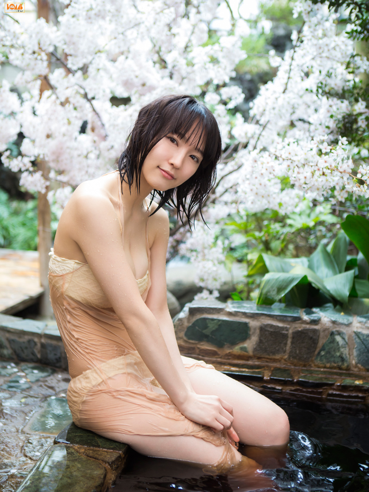 吉岡里帆《キミとボクのデートプラン》 [Bomb.TV] 2015年06月号