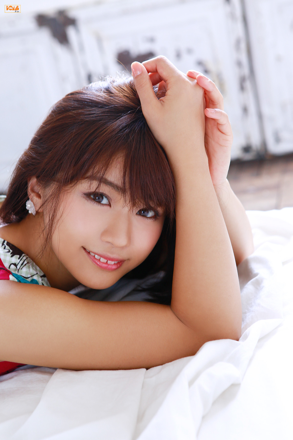 安枝瞳《きれいで刺激的なお姉さん》 [Bomb.TV] 2015年07月号