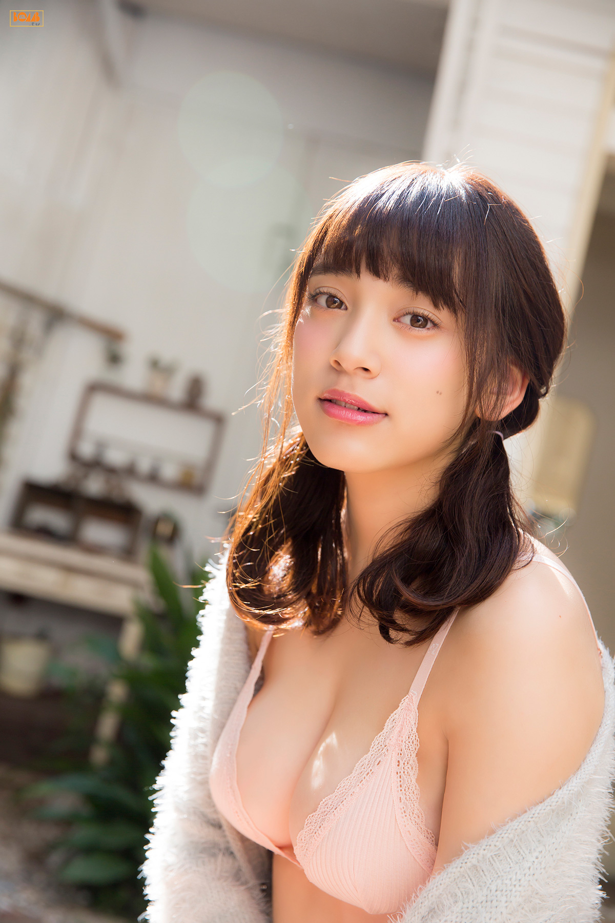 都丸紗也華《まんまるなおんなのこ》 [Bomb.TV] 2015年12月号