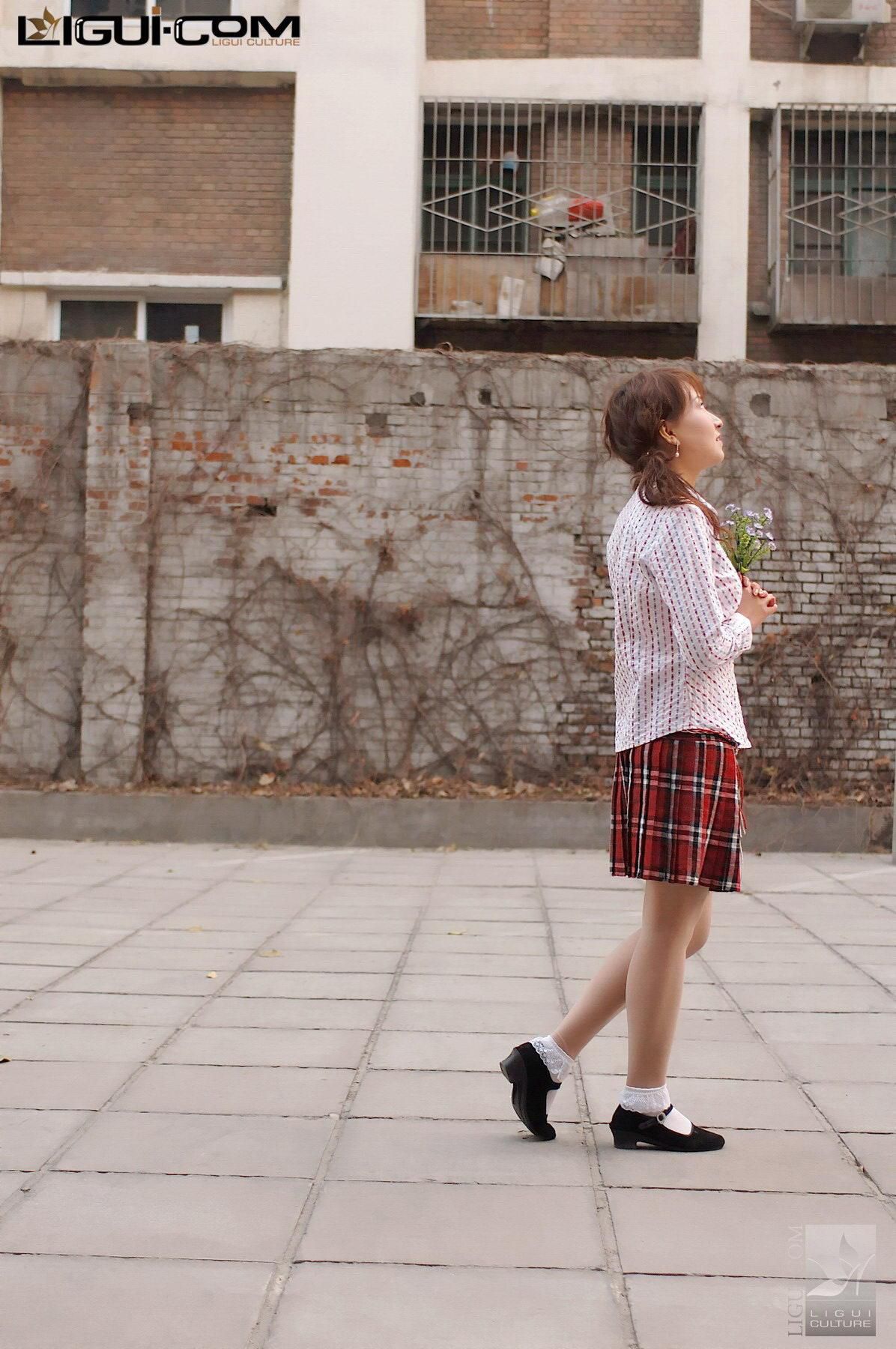 [丽柜LiGui] Model 英子《初恋布鞋女孩》丝足写真图片