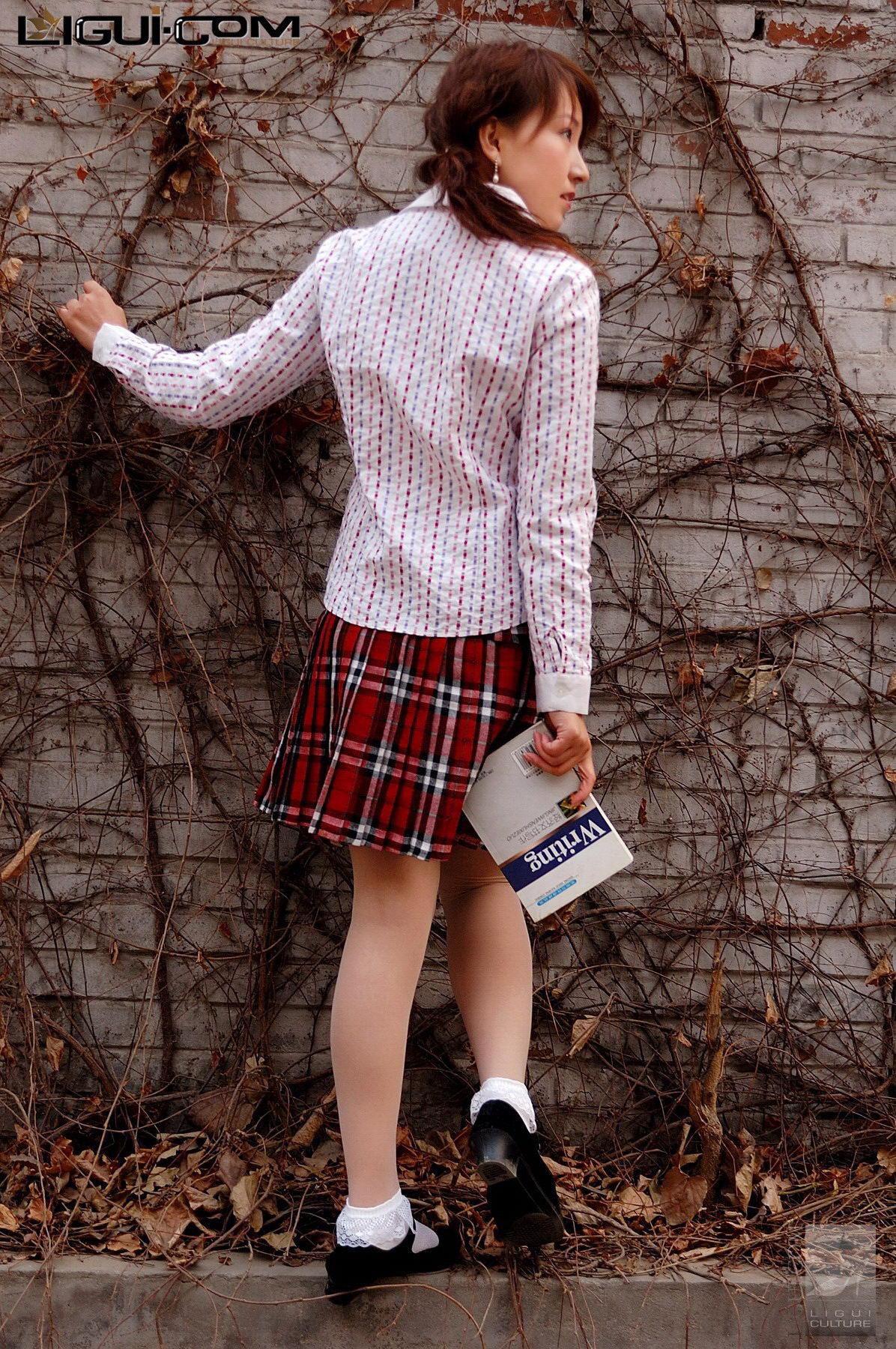 [丽柜LiGui] Model 英子《初恋布鞋女孩》丝足写真图片