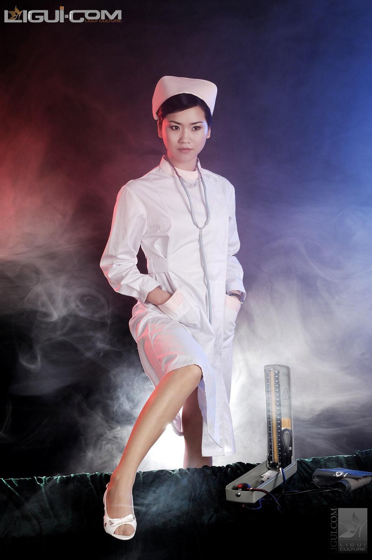 Model 由美《性感的天使护士》 [丽柜LiGui] 丝足写真图片