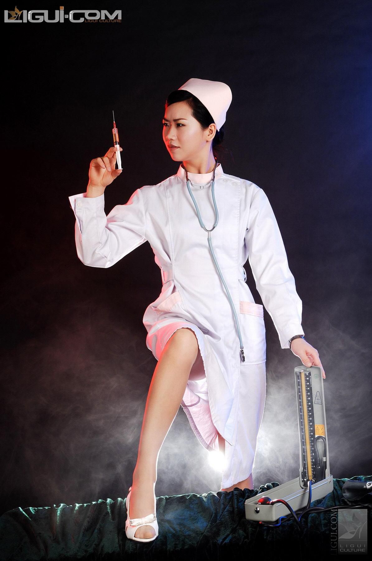 Model 由美《性感的天使护士》 [丽柜LiGui] 丝足写真图片