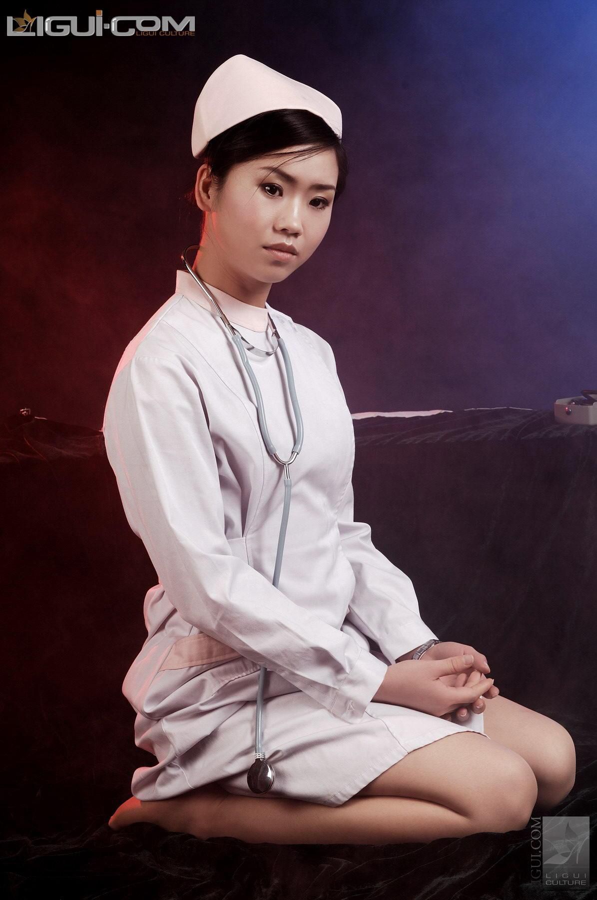 Model 由美《性感的天使护士》 [丽柜LiGui] 丝足写真图片