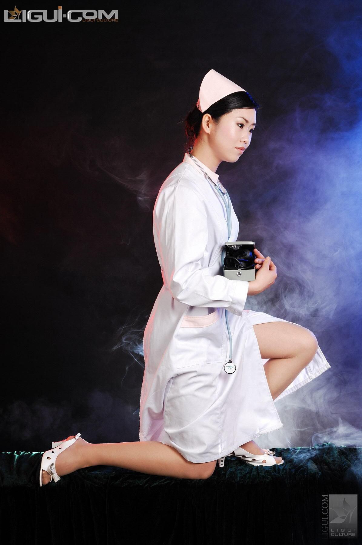 Model 由美《性感的天使护士》 [丽柜LiGui] 丝足写真图片