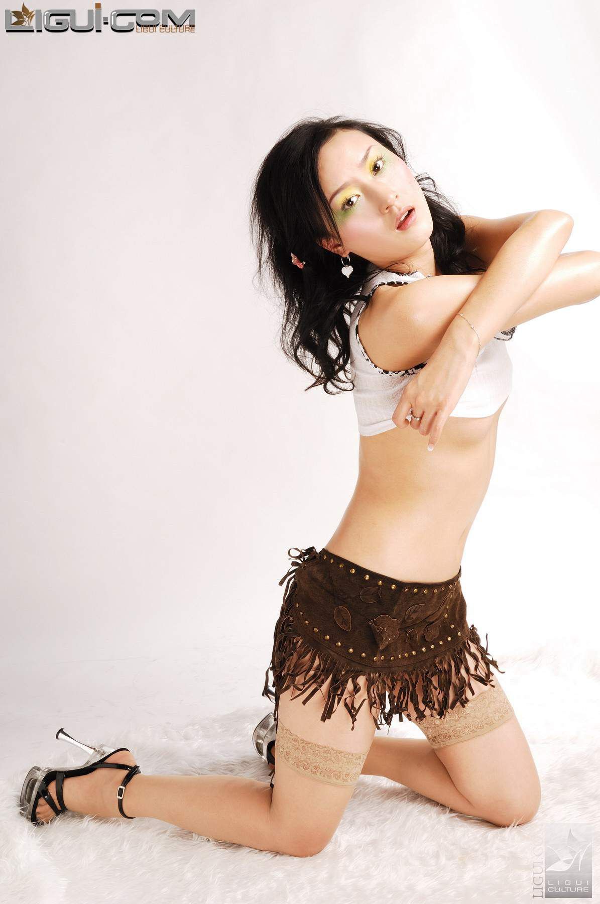 Model 雪儿《水果与女孩》 [丽柜LiGui] 丝足写真图片