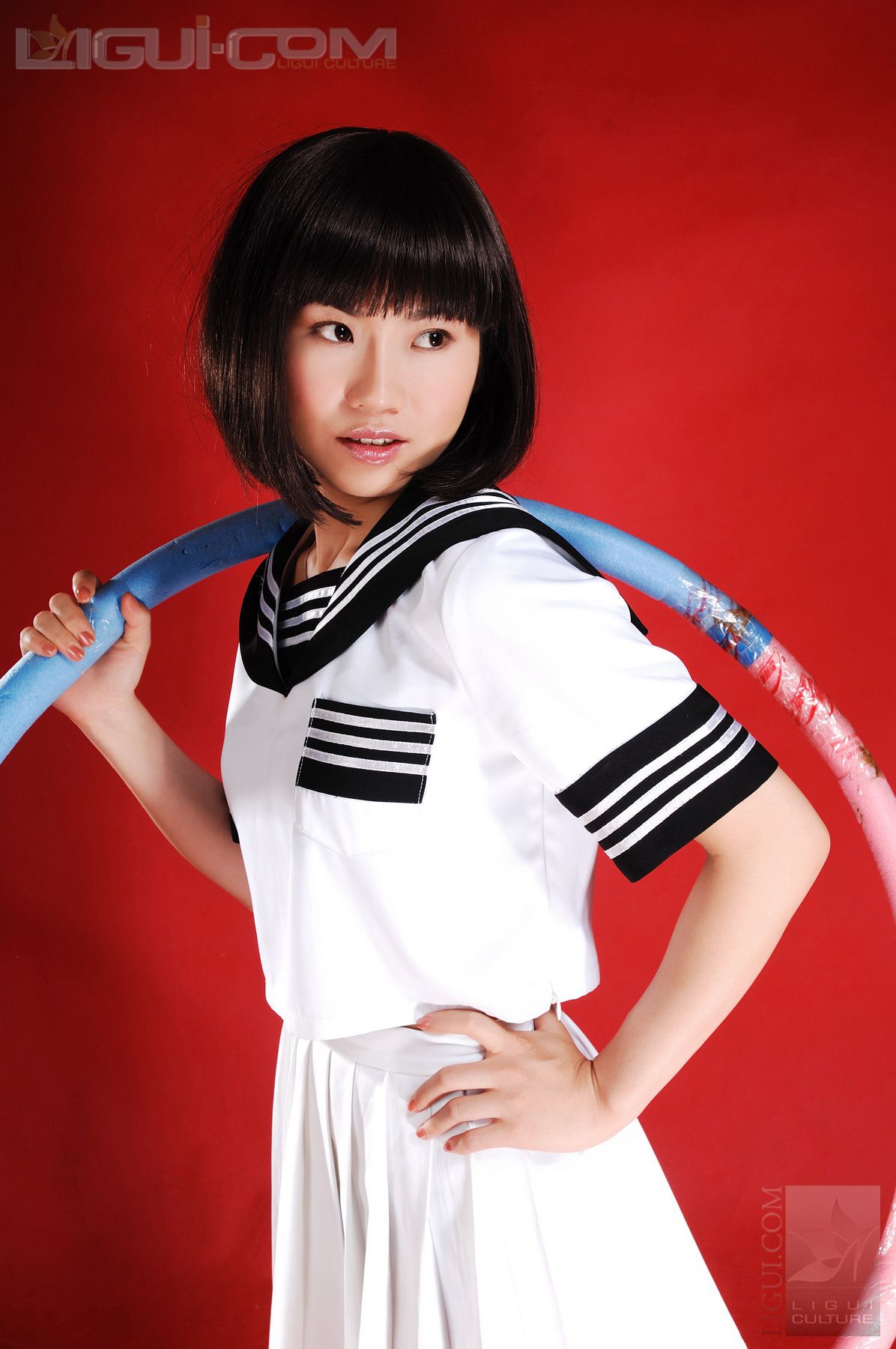 Model 由美《可爱学生妹锻炼时秀丝袜》 [丽柜LiGui] 丝足写真图片