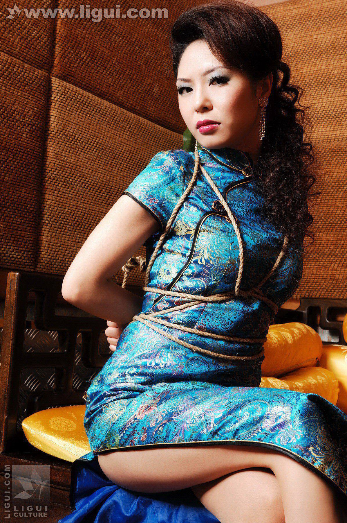 Model 冰清《东方少妇挣扎中的捆绑》 [丽柜美束LiGui] 丝足写真图片