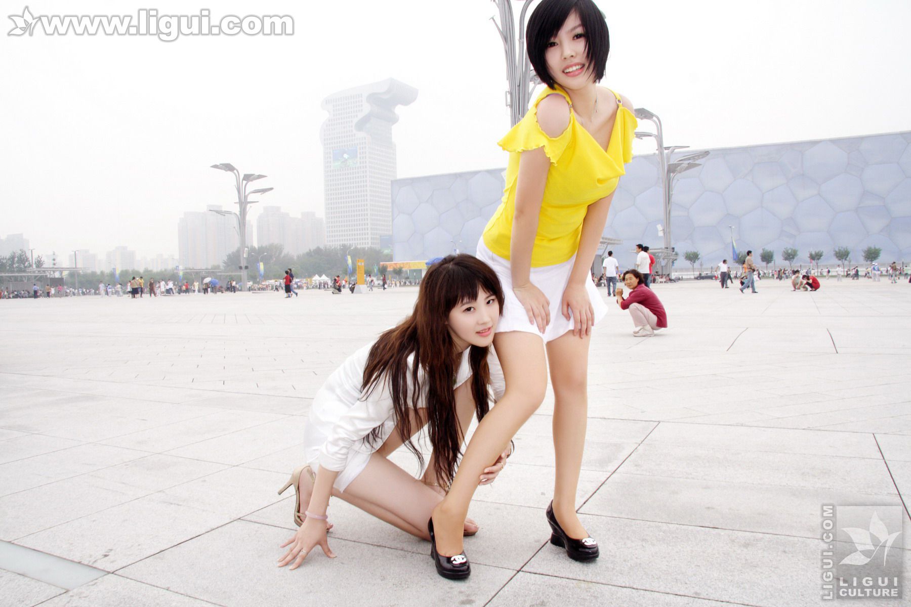 Model 菲菲《超级美女奥运赛场展》 [丽柜LiGui] 美腿玉足写真图片